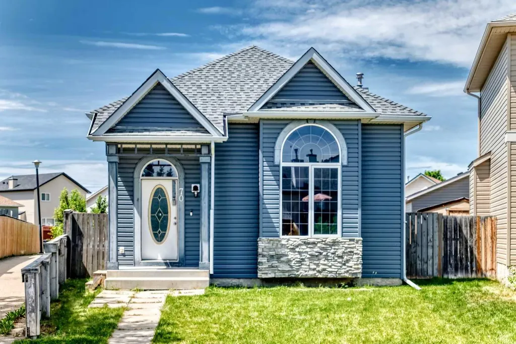 70 Coville Square NE Calgary AB T3K5E4