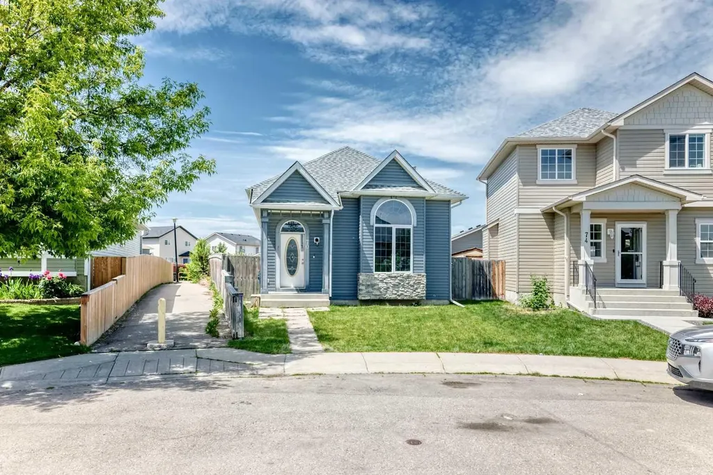 70 Coville Square NE Calgary AB T3K5E4