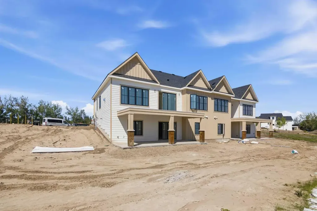 533 Pine Creek Ridge Rural Foothills County AB T1S 3V9