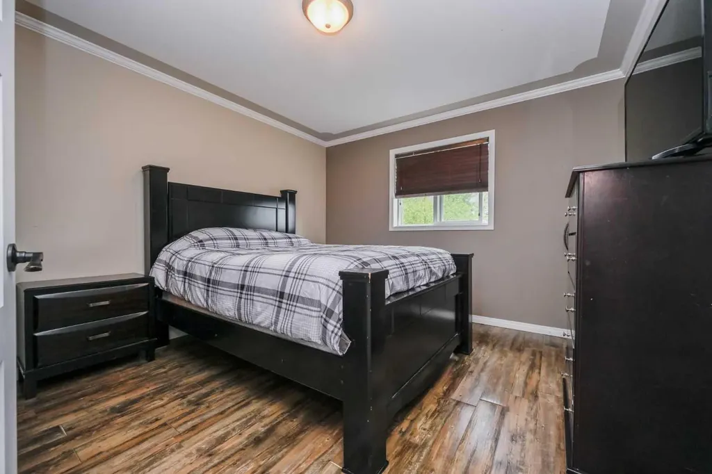73 Pinnacle Avenue Grande Prairie AB T8W 2V8