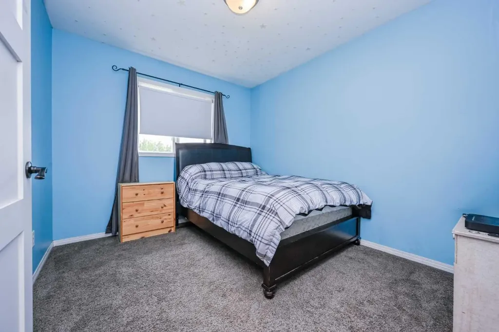 73 Pinnacle Avenue Grande Prairie AB T8W 2V8