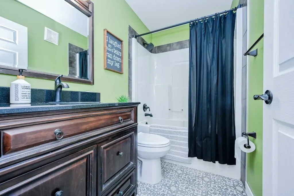 73 Pinnacle Avenue Grande Prairie AB T8W 2V8