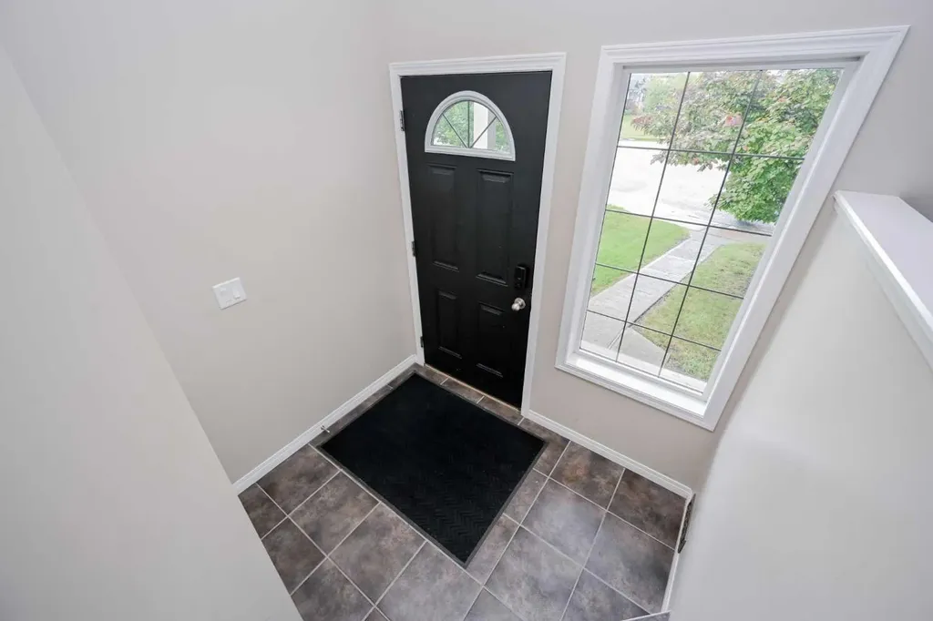 73 Pinnacle Avenue Grande Prairie AB T8W 2V8