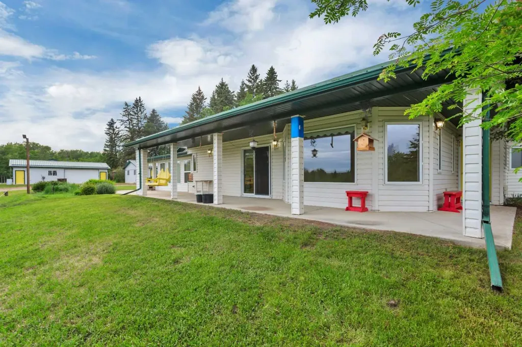 14021 Highway 53 Rural Ponoka County AB T0C 2J0
