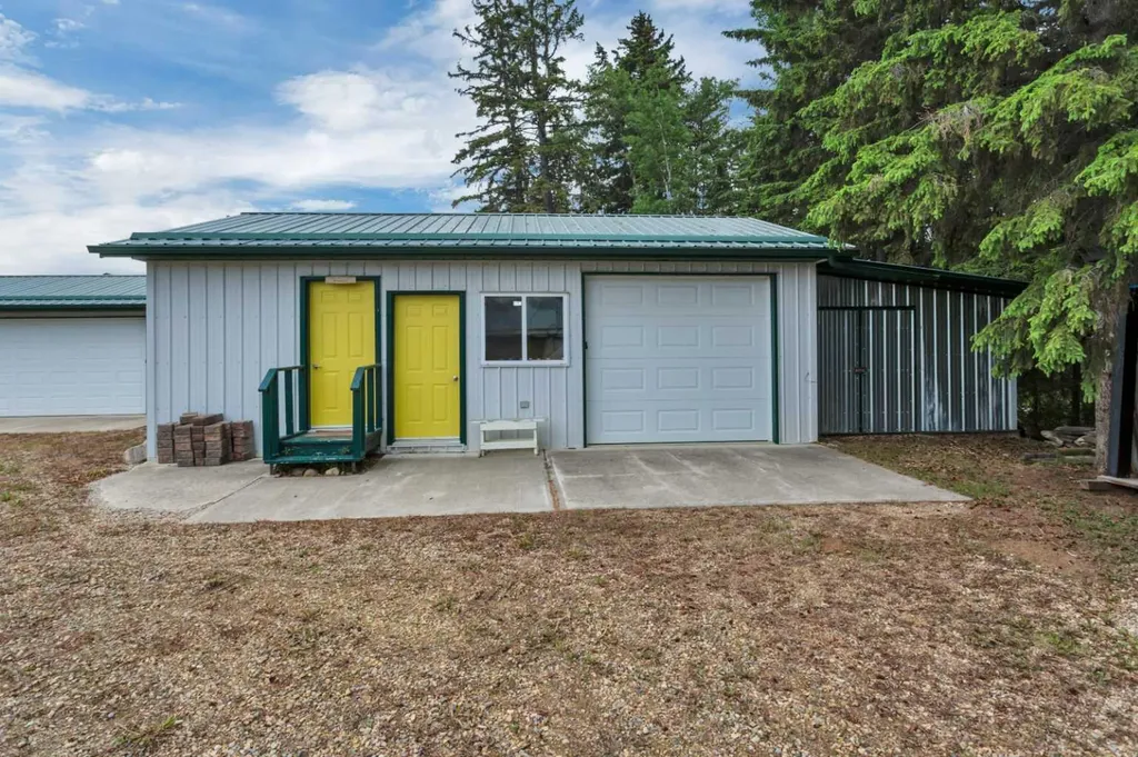 14021 Highway 53 Rural Ponoka County AB T0C 2J0