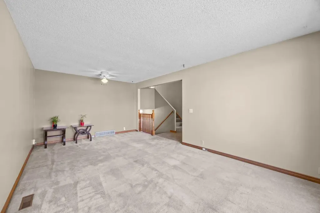 60 Ogmoor Crescent SE Calgary AB T2C2E9