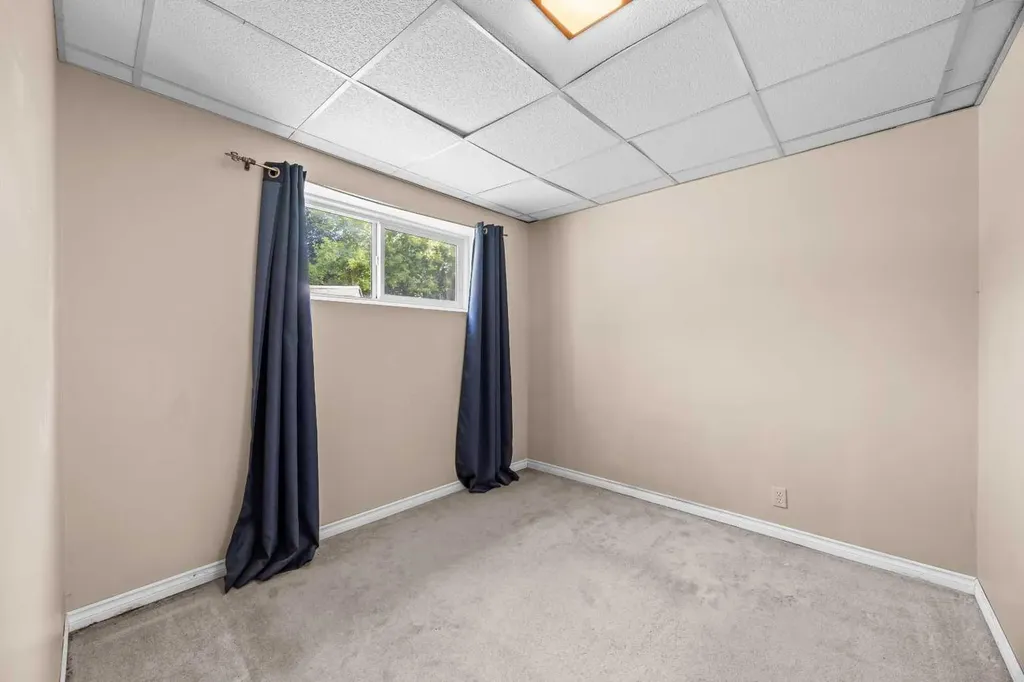 60 Ogmoor Crescent SE Calgary AB T2C2E9