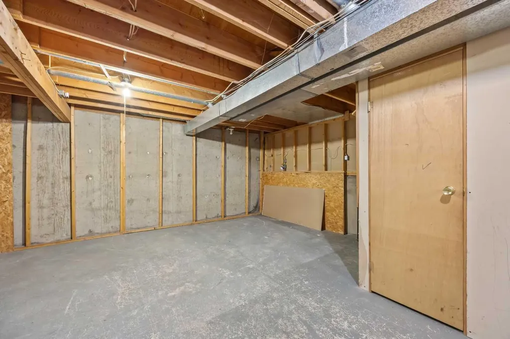 60 Ogmoor Crescent SE Calgary AB T2C2E9