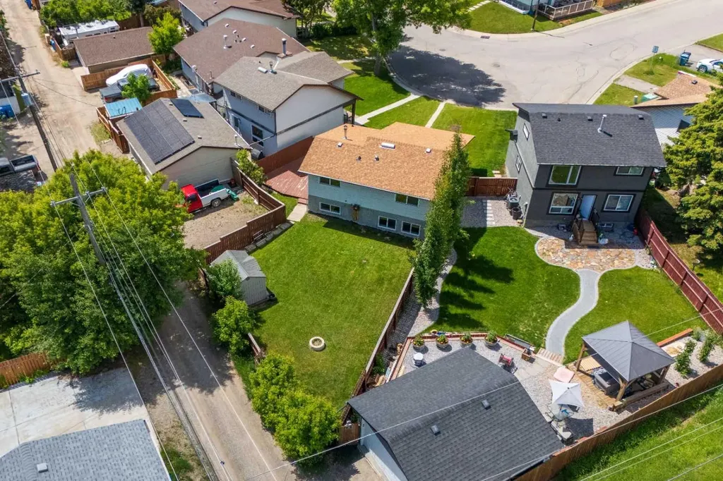 60 Ogmoor Crescent SE Calgary AB T2C2E9