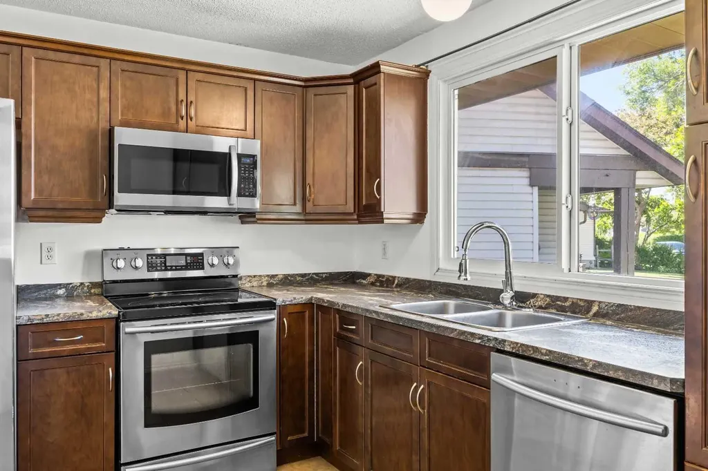 60 Ogmoor Crescent SE Calgary AB T2C2E9