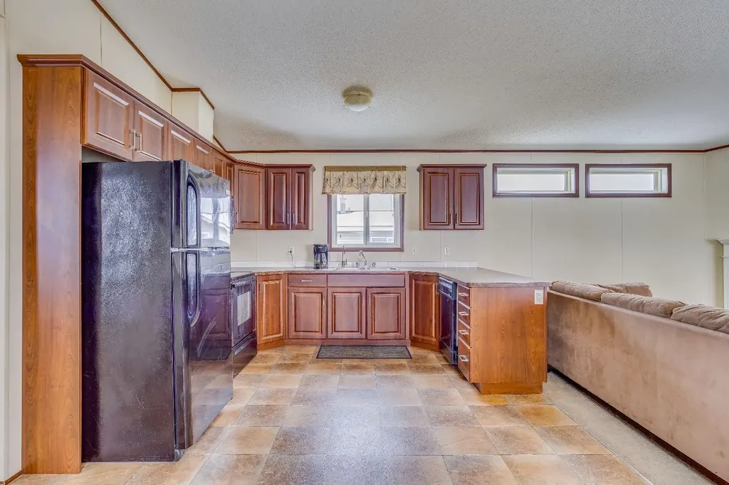292 Greenwich Lane Fort Mcmurray AB T9H3Z3