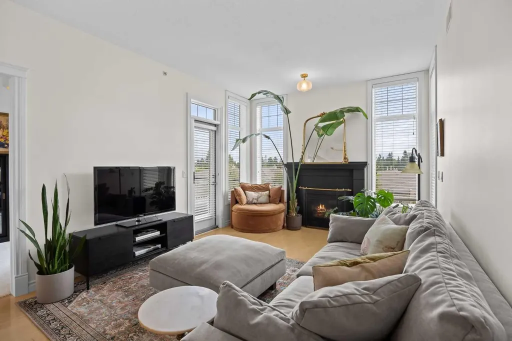 2121 98 Avenue SW Calgary AB T2V 4S6