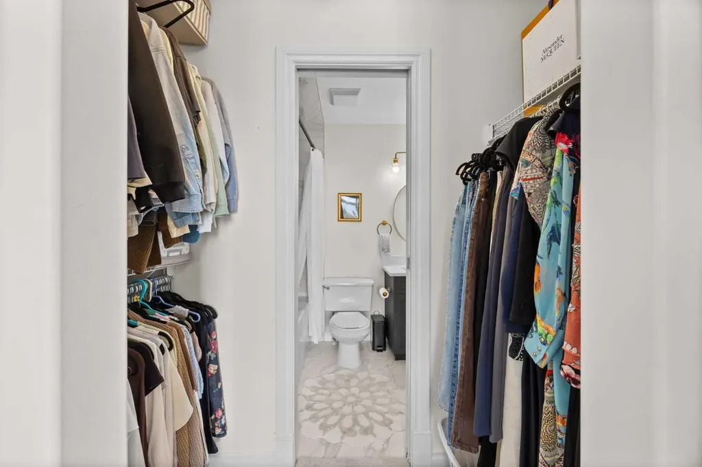 2121 98 Avenue SW Calgary AB T2V 4S6