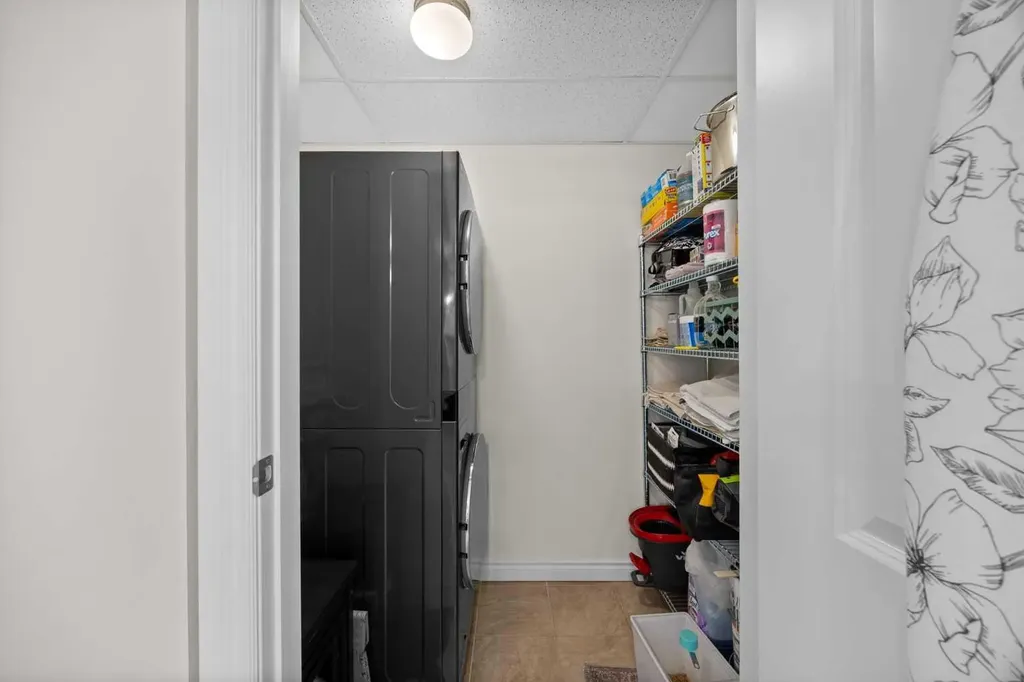 2121 98 Avenue SW Calgary AB T2V 4S6