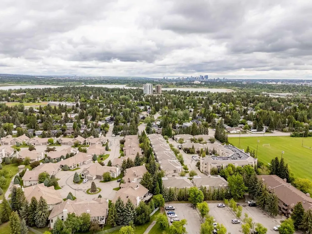 2121 98 Avenue SW Calgary AB T2V 4S6