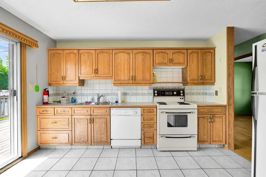 4127 Maryvale Road NE Calgary AB T2A 2T7