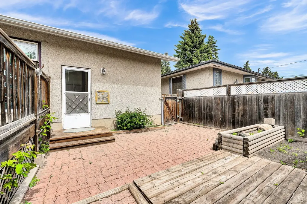 4127 Maryvale Road NE Calgary AB T2A 2T7