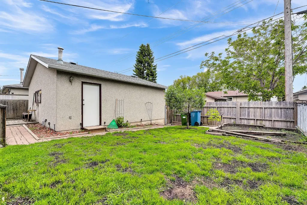 4127 Maryvale Road NE Calgary AB T2A 2T7