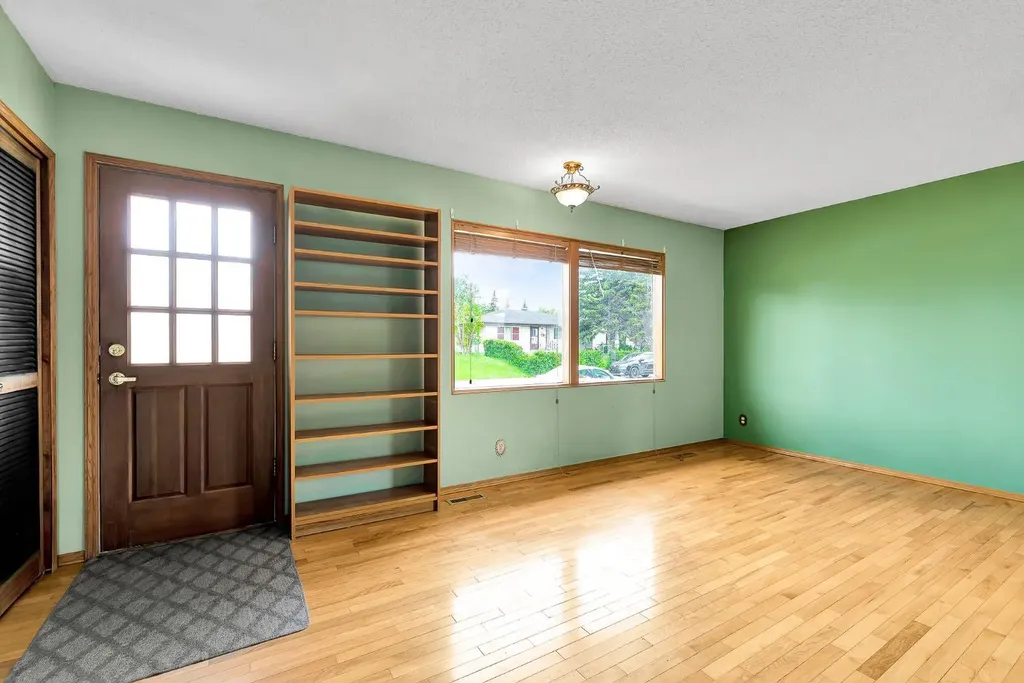4127 Maryvale Road NE Calgary AB T2A 2T7