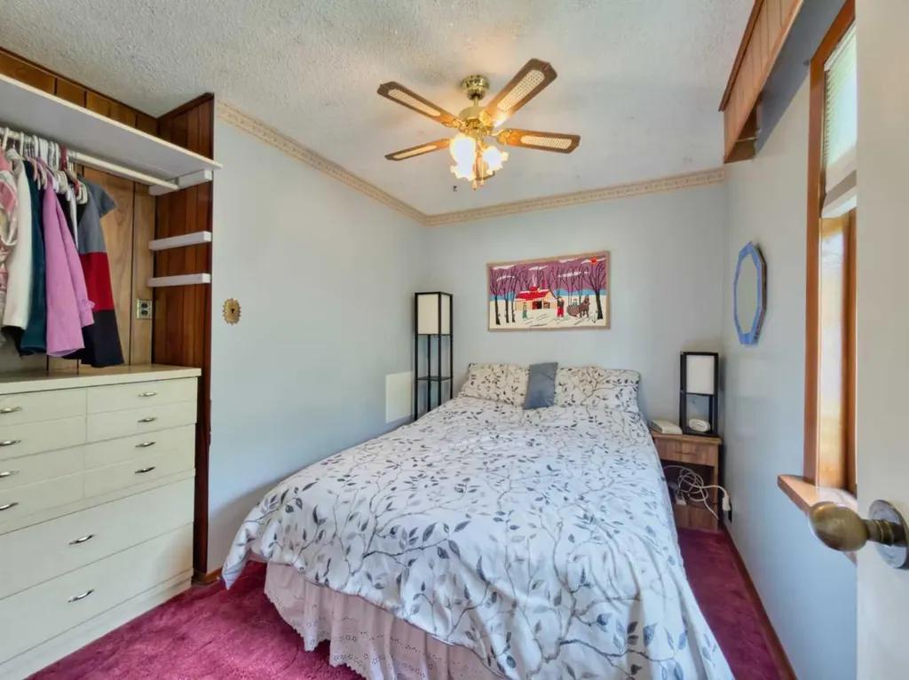 22830 6 Avenue Hillcrest AB T0K1C0