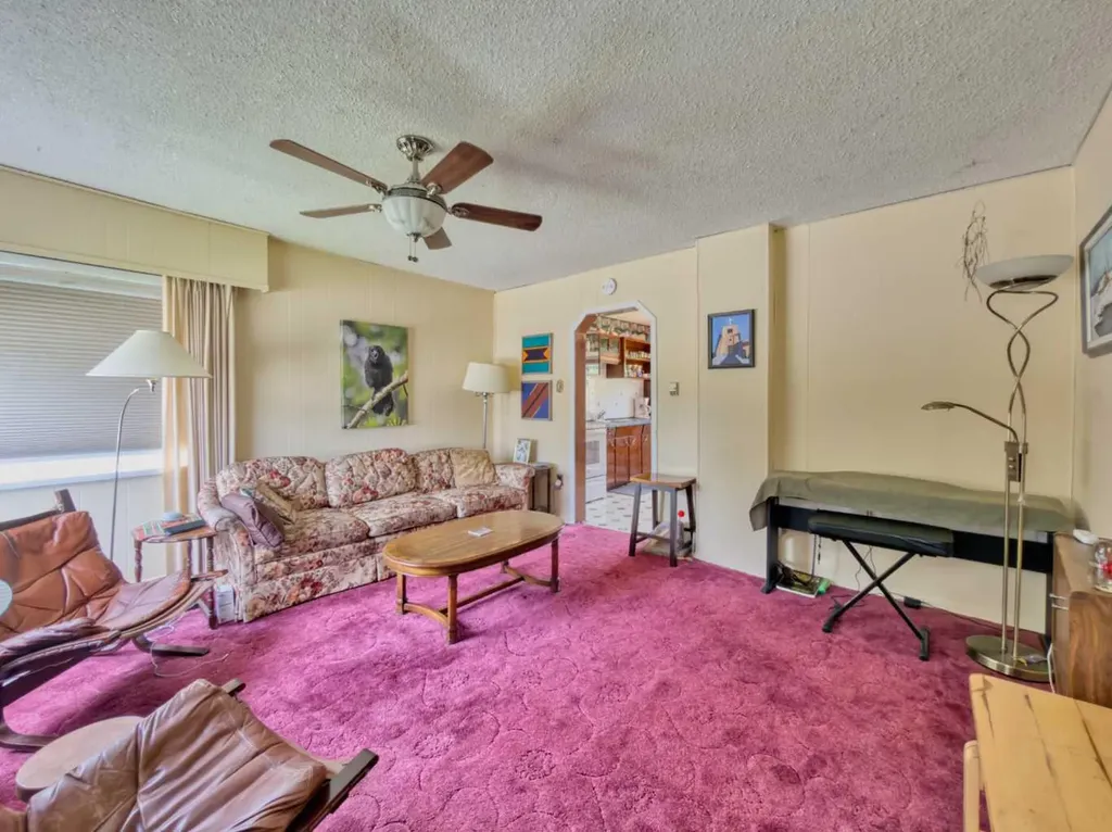 22830 6 Avenue Hillcrest AB T0K1C0