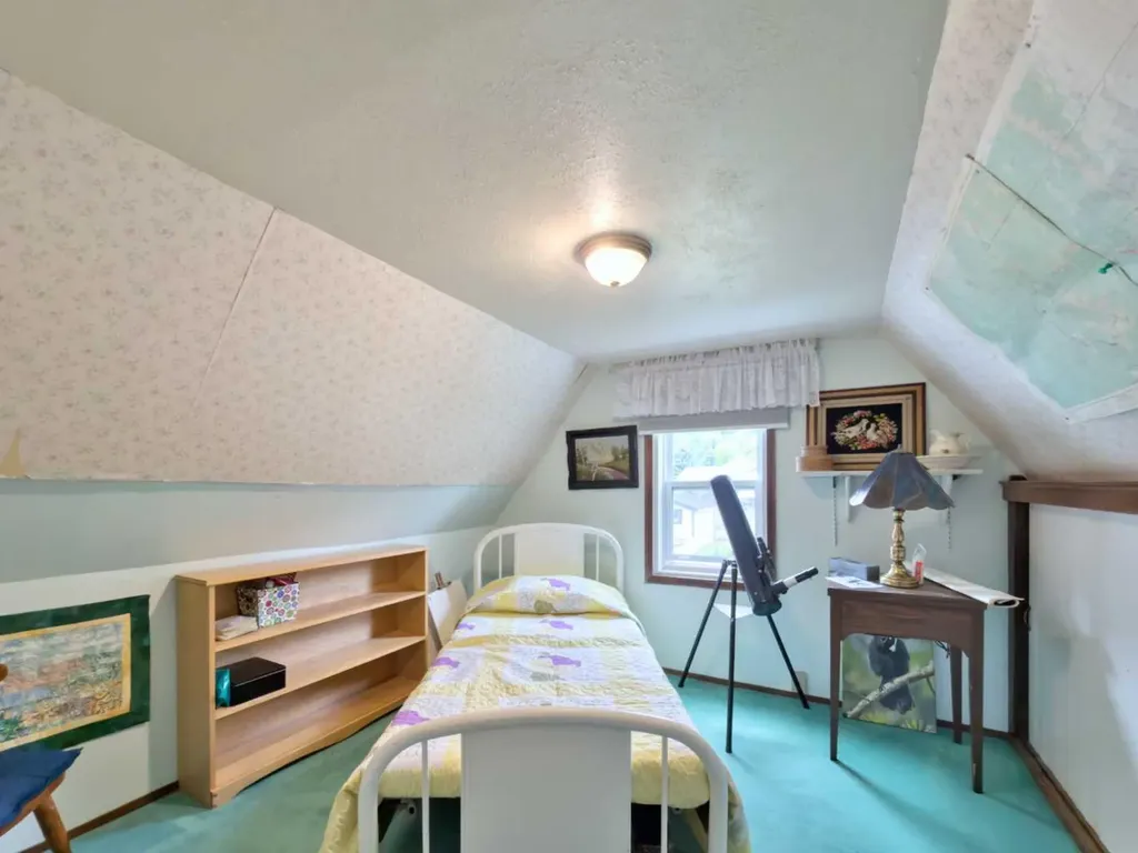 22830 6 Avenue Hillcrest AB T0K1C0