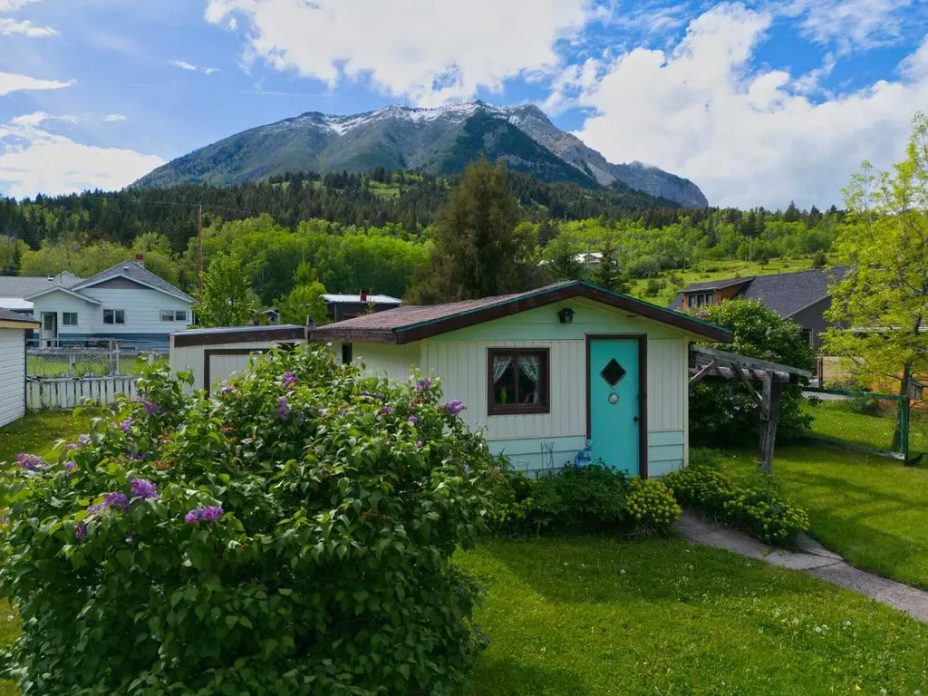 22830 6 Avenue Hillcrest AB T0K1C0