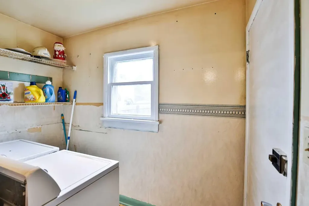 221 1 Street S Lomond AB T0L 1G0