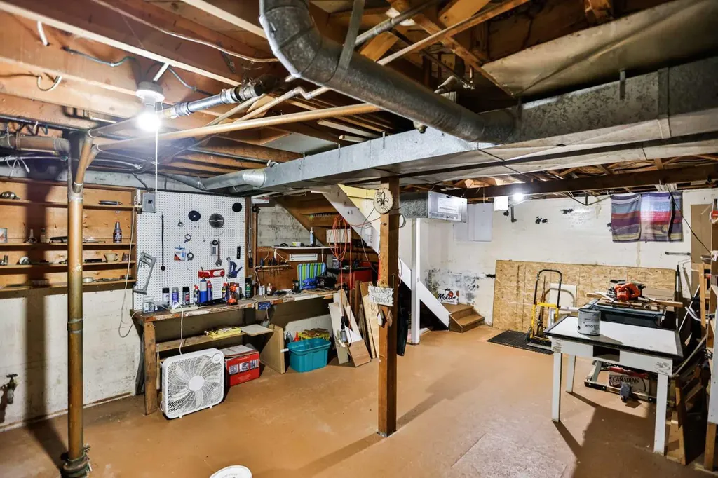 221 1 Street S Lomond AB T0L 1G0