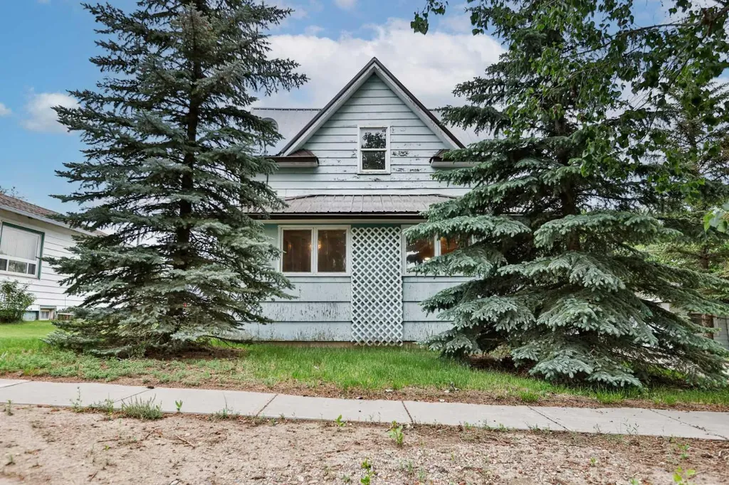221 1 Street S Lomond AB T0L 1G0