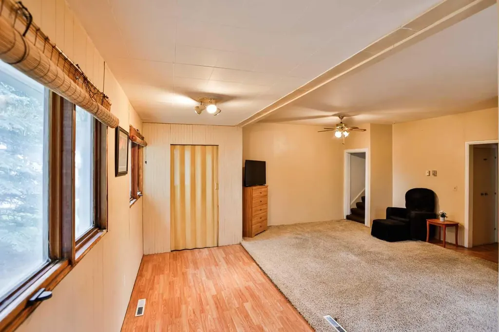 221 1 Street S Lomond AB T0L 1G0