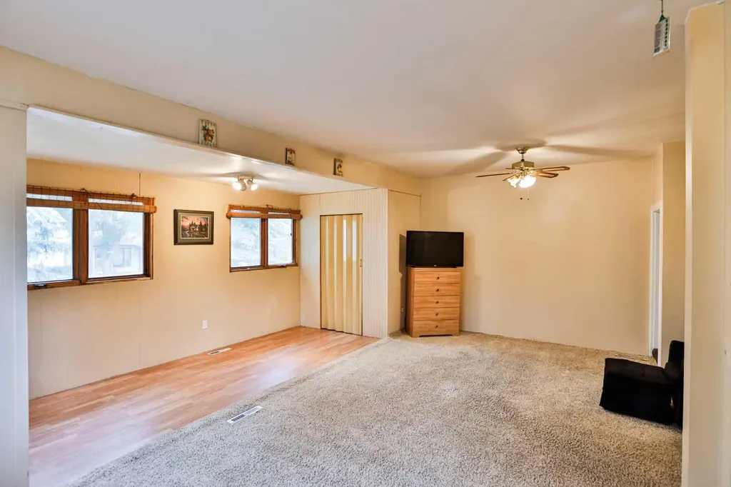 221 1 Street S Lomond AB T0L 1G0