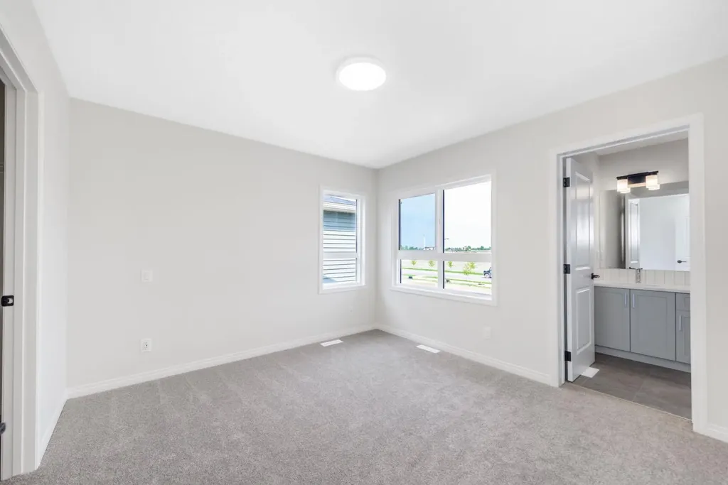 115 Huxland Road NE Calgary AB T2A5Z9