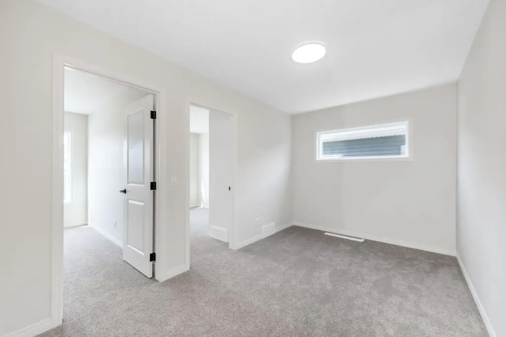 115 Huxland Road NE Calgary AB T2A5Z9