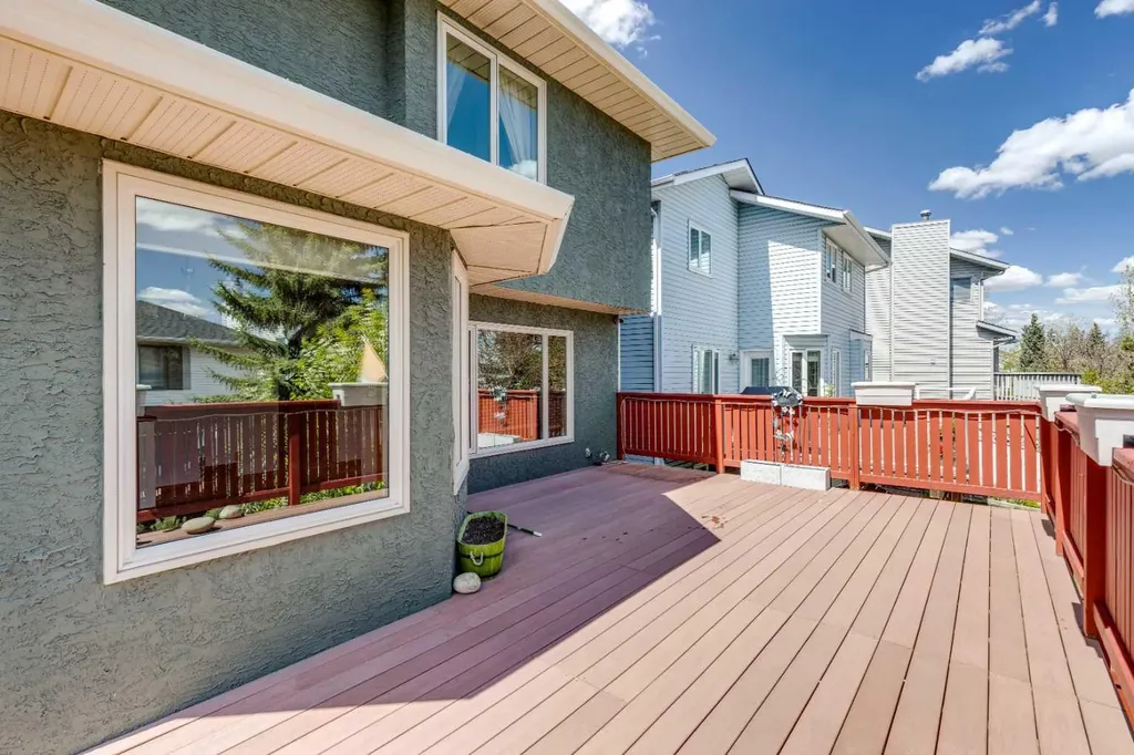 20 Macewan Ridge View NW Calgary AB T3K 3W2