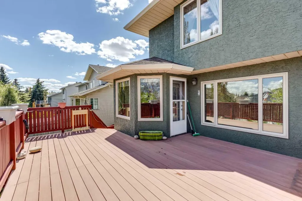 20 Macewan Ridge View NW Calgary AB T3K 3W2