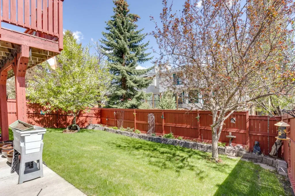 20 Macewan Ridge View NW Calgary AB T3K 3W2