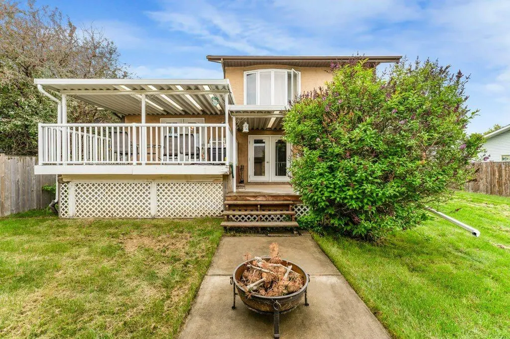 5521 46 Street Rimbey AB T0C 2J0