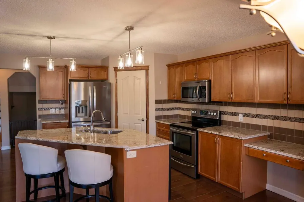 329 Springmere Way Chestermere AB t1x 1n9