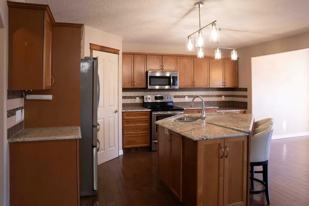 329 Springmere Way Chestermere AB t1x 1n9