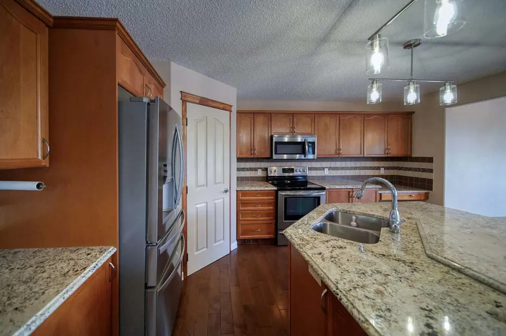 329 Springmere Way Chestermere AB t1x 1n9