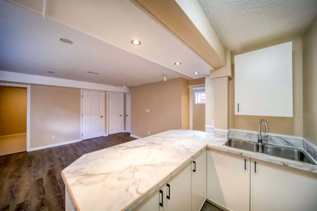 329 Springmere Way Chestermere AB t1x 1n9
