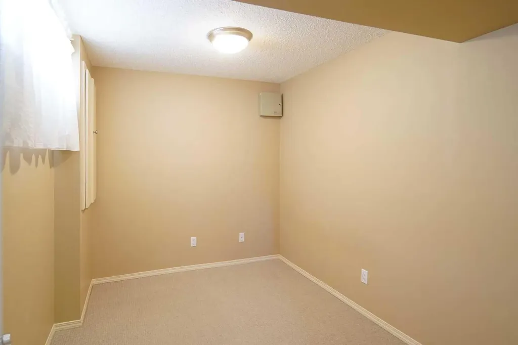 329 Springmere Way Chestermere AB t1x 1n9