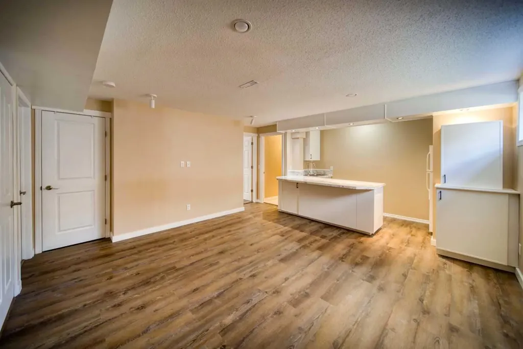 329 Springmere Way Chestermere AB t1x 1n9