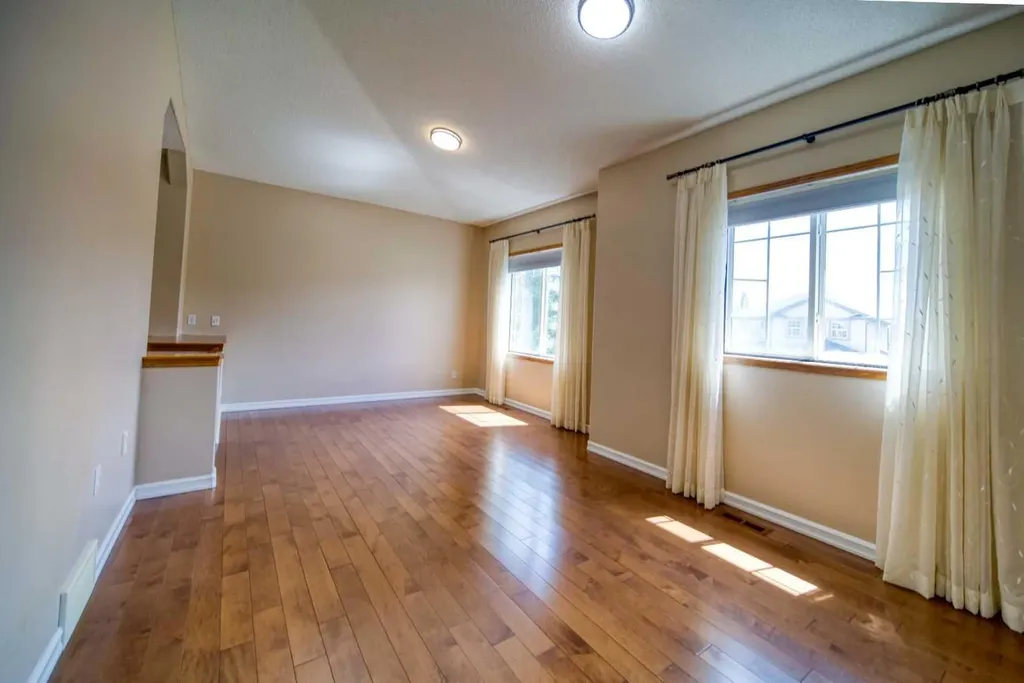 329 Springmere Way Chestermere AB t1x 1n9