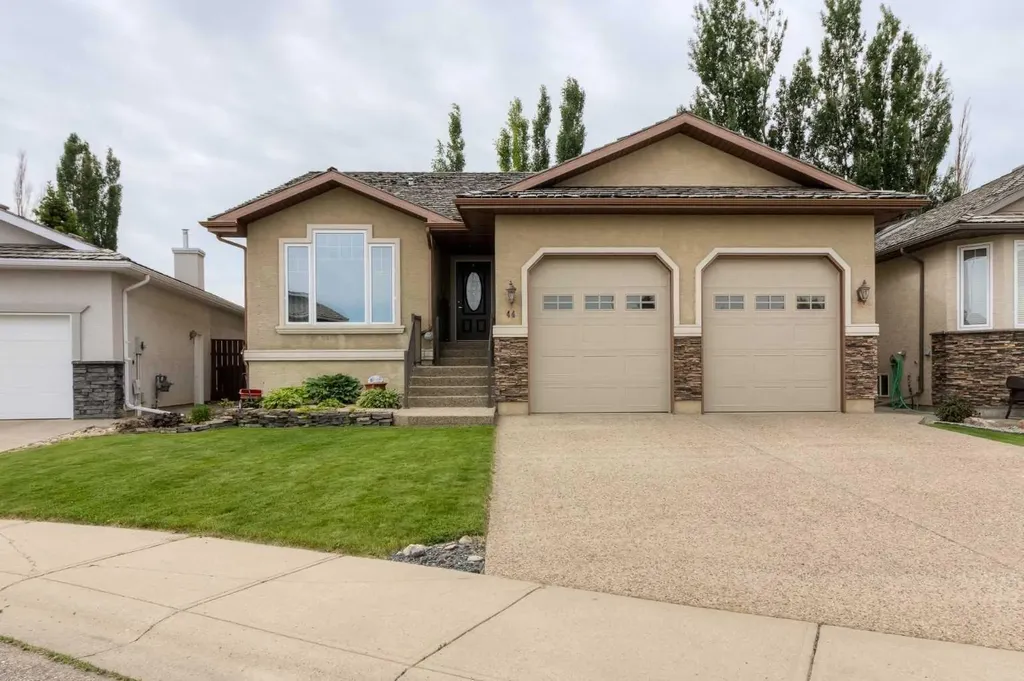 44 Fairmont Park Landing S Lethbridge AB T1K 7L1