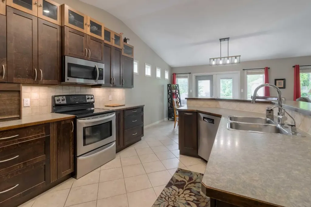 44 Fairmont Park Landing S Lethbridge AB T1K 7L1