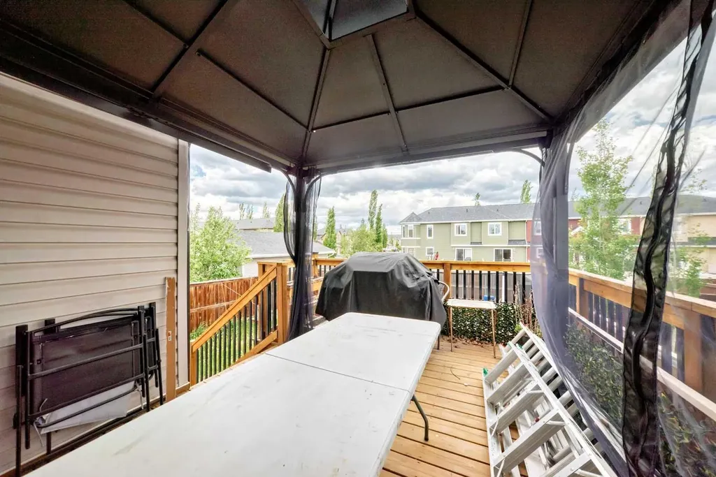 19 Charles Avenue Red Deer AB T4P 0L8