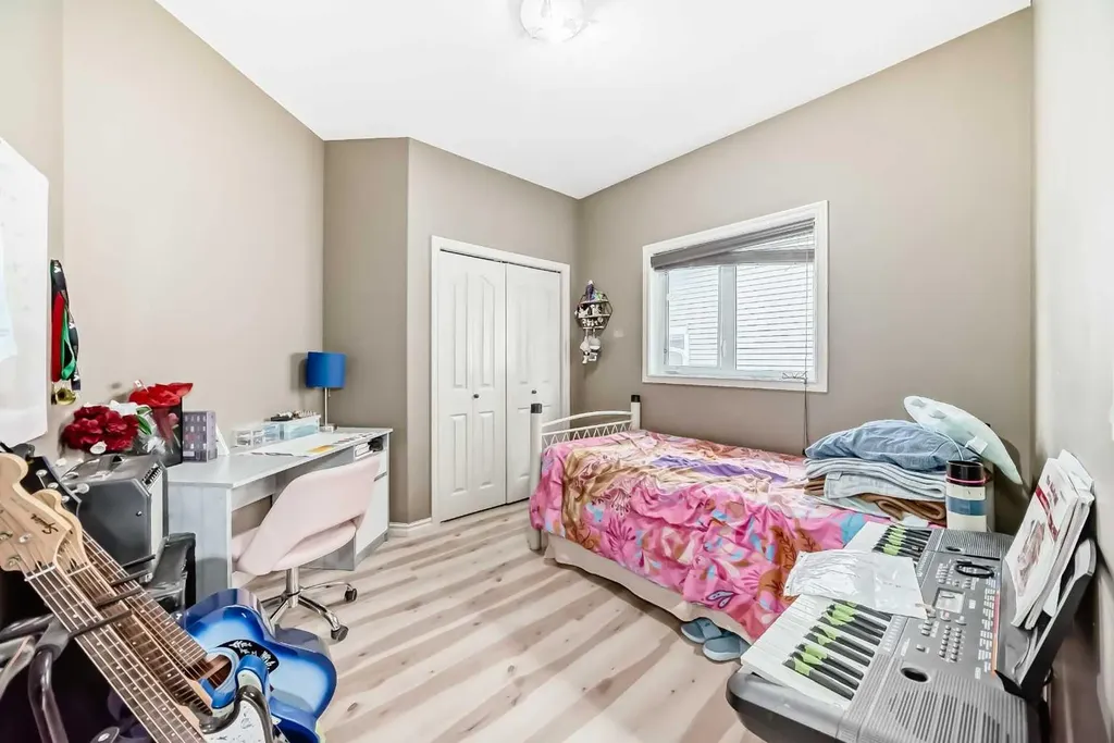 19 Charles Avenue Red Deer AB T4P 0L8