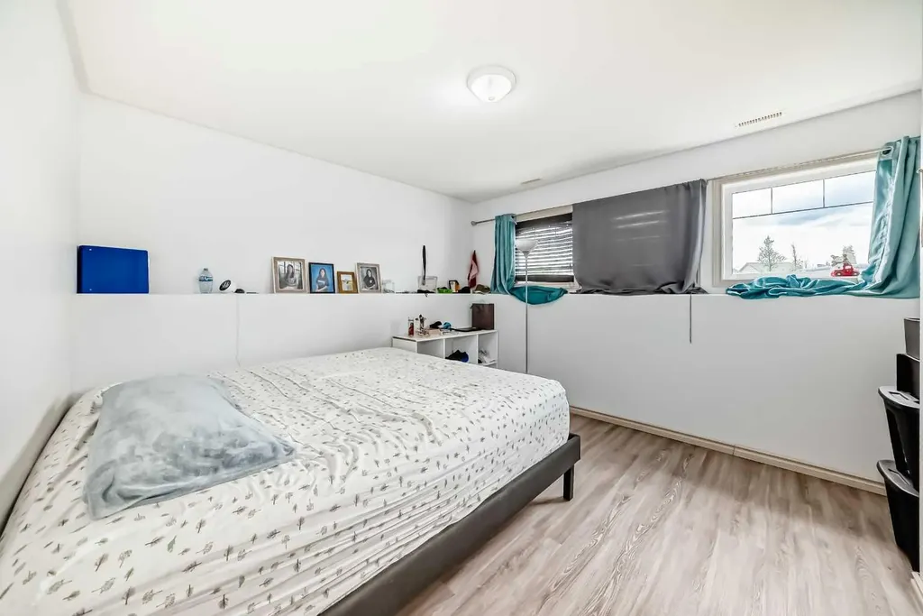 19 Charles Avenue Red Deer AB T4P 0L8